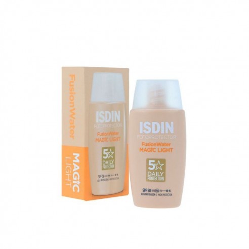 Isdin Fusion water SPF 50 Color light...