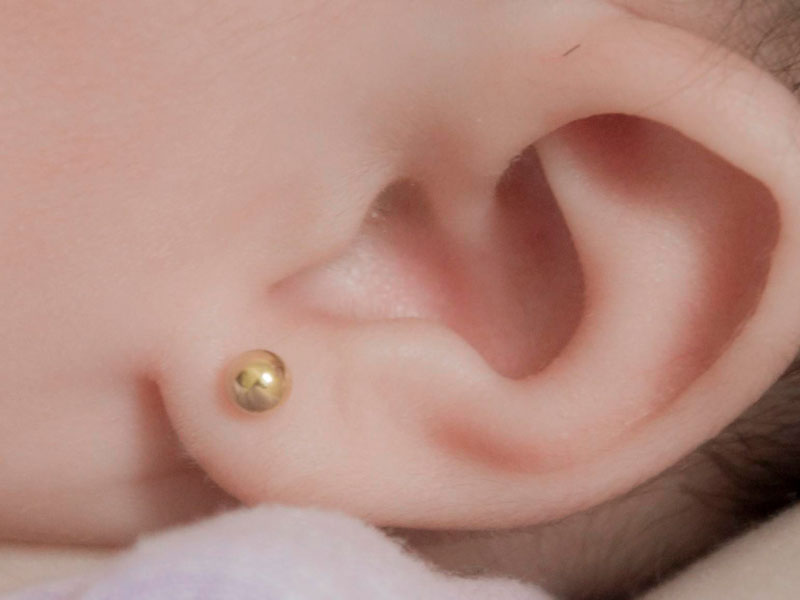 Colocación de pendientes - Farmacia